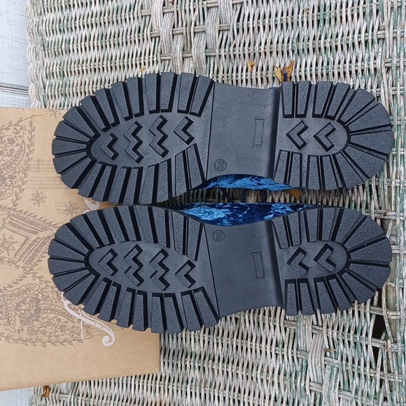 New W Box Free People Convertible Oxfords Velvet Blue - Picture 5 of 11